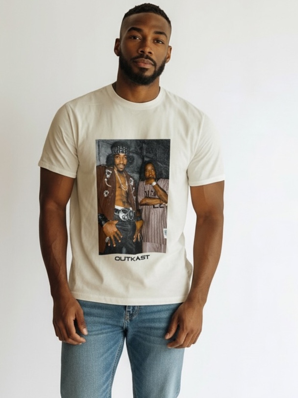 OutKast Photo Graphic T-Shirt
White Medium
